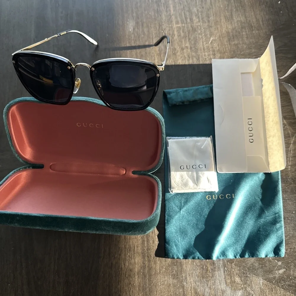 Gucci GG0673S Black/Grey (001) Sunglasses Authentic $550
